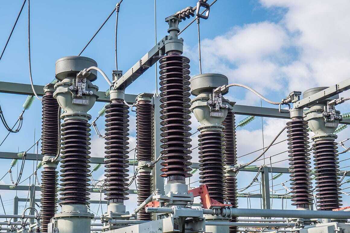 High-voltage DC transmission systems (Reactors)